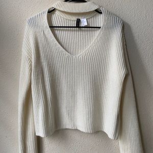 DIVIDED Cream Choker/Cutout V-Neck Sweater
